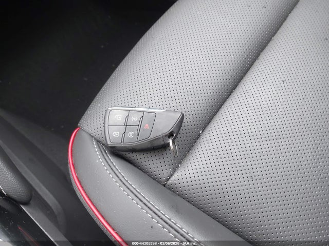 2023 Buick Envision Essence Awd მანქანა იყიდება აუქციონზე, vin: LRBFZPR41PD165040, აუქციონის ნომერი: 44305398