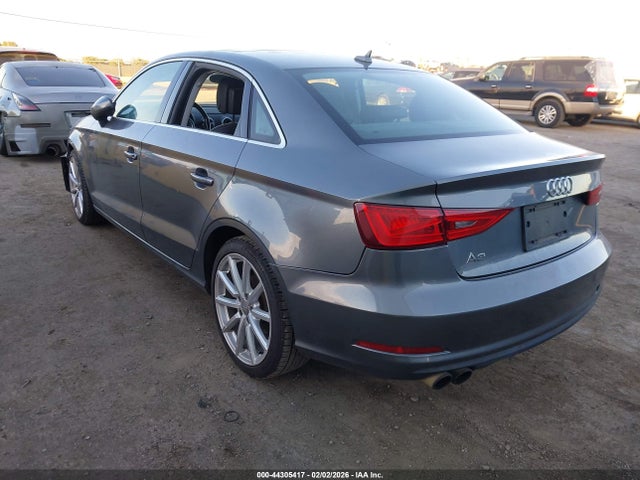 2015 AUDI A3 WAUACGFF3F1001482 Photo 2
