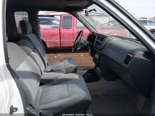 2000 NISSAN FRONTIER 1N6DD26SXYC431172 Photo 4
