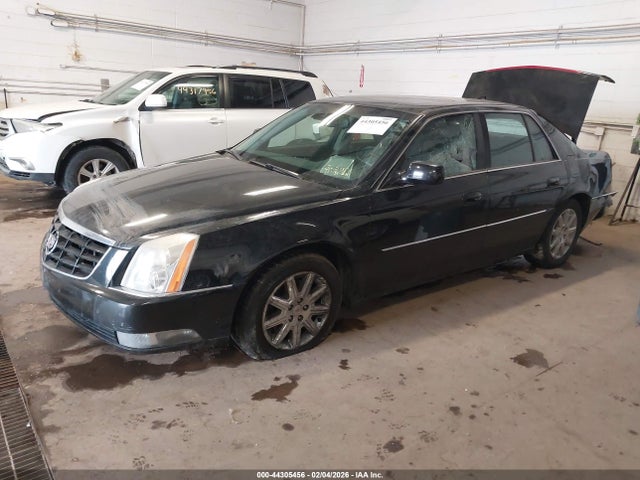 2011 CADILLAC DTS 1G6KH5E66BU115440 Photo 1