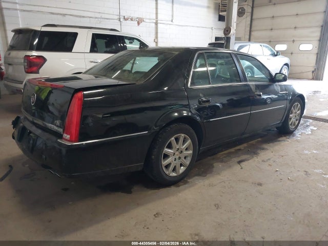2011 CADILLAC DTS 1G6KH5E66BU115440 Photo 3