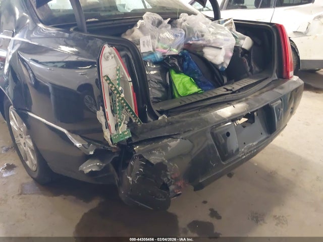 2011 CADILLAC DTS 1G6KH5E66BU115440 Photo 5