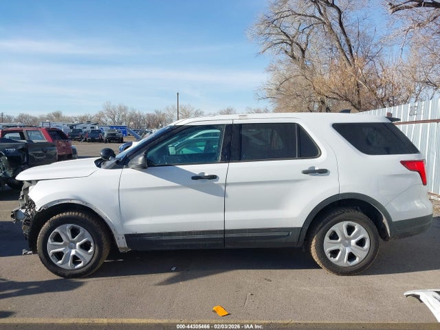 Ford Police Interceptor Utility 2018 1FM5K8AT5JGB59558 Image 15