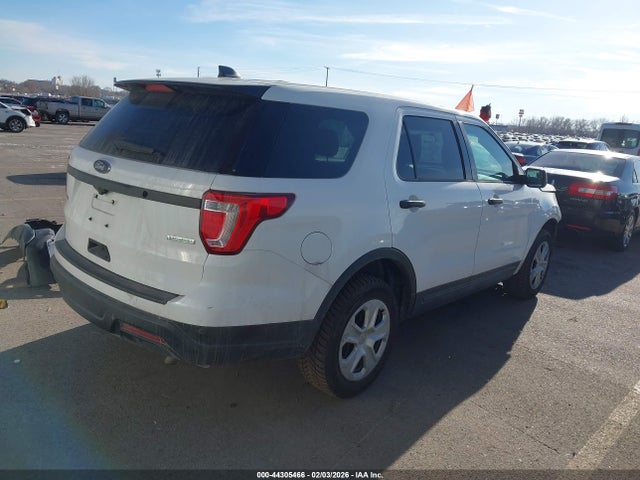 Ford Police Interceptor Utility 2018 1FM5K8AT5JGB59558 Image 4