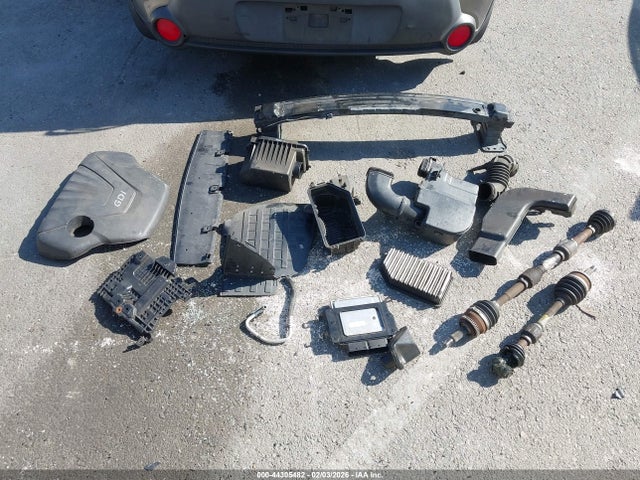 KNDJN2A26F7191327 KIA Soul