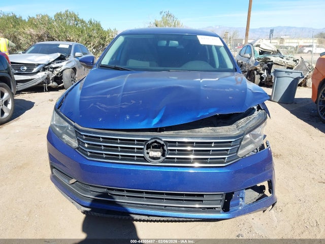 1VWAT7A39HC011342 Volkswagen Passat 1.8t S