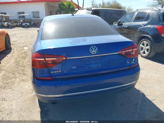 1VWAT7A39HC011342 Volkswagen Passat 1.8t S