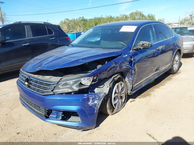 1VWAT7A39HC011342 Volkswagen Passat 1.8t S