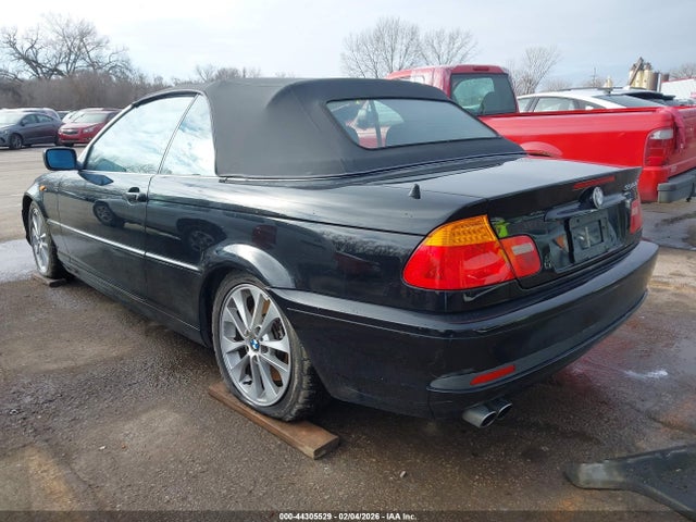 2004 BMW 330CI WBABW534X4PL44514 Photo 2