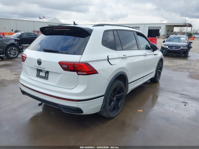 Продажа на аукционе авто 2023 Volkswagen Tiguan 2.0t Se R-line Black, vin: 3VVCB7AXXPM111658, номер лота: 44305531