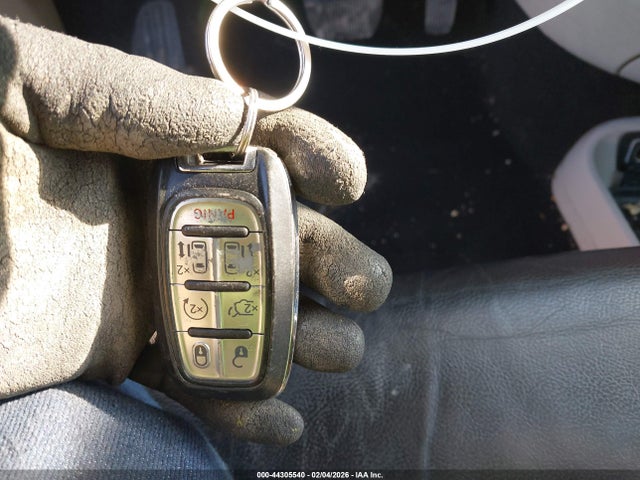 2018 CHRYSLER PACIFICA 2C4RC1BG7JR356077 Photo 10