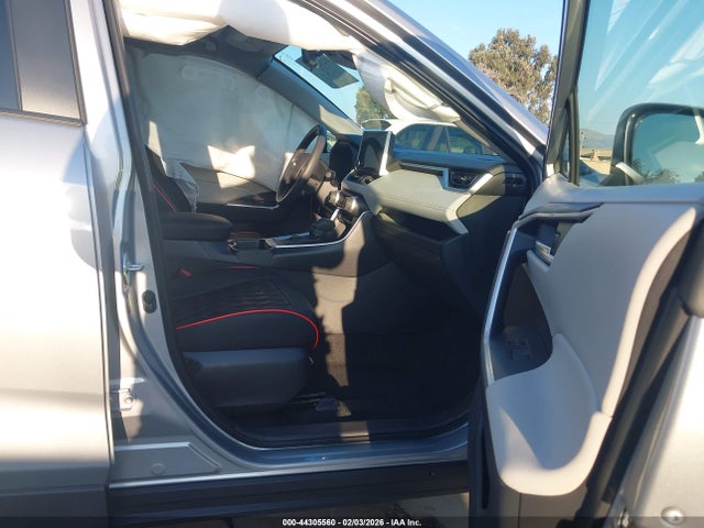 JTMRWRFV9SJ087696 Toyota Rav4 Hybrid Xle