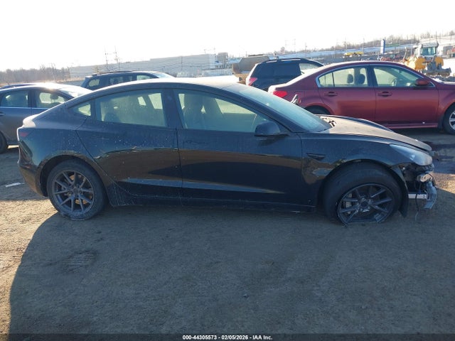 Продажа на аукционе авто 2023 Tesla Model 3 Rear-wheel Drive, vin: 5YJ3E1EA7PF458104, номер лота: 44305573