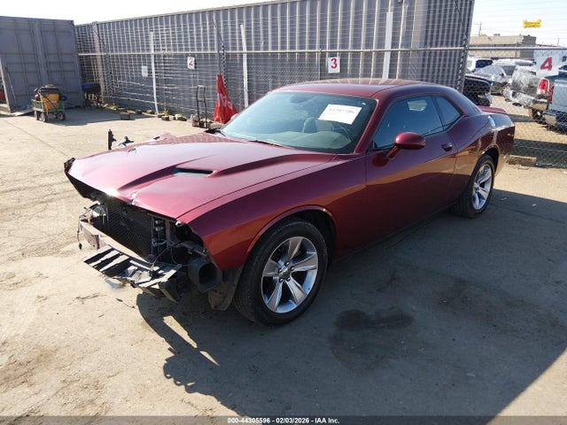 2C3CDZAG7JH272077 Dodge Challenger Sxt