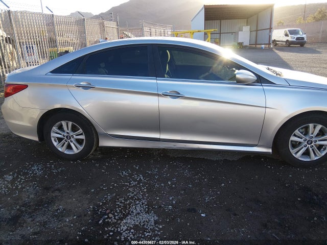 5NPEB4AC2EH926197 Hyundai SONATA GLS
