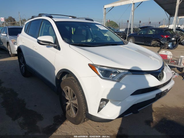 JTMWFREV8HJ116148 Toyota Rav4 Xle