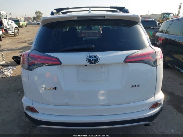 JTMWFREV8HJ116148 Toyota Rav4 Xle