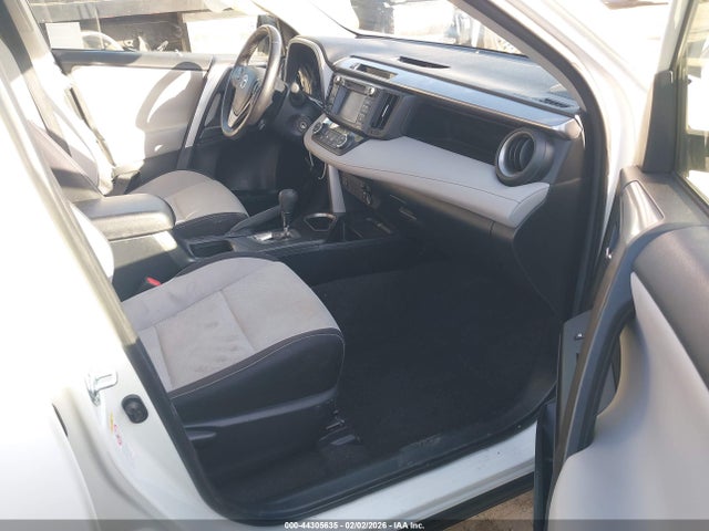 JTMWFREV8HJ116148 Toyota Rav4 Xle