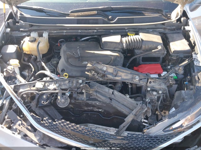 44305639 :رقم المزاد ، 2C4RC1BG6JR270596 vin ، 2018 Chrysler Pacifica Touring L مزاد بيع