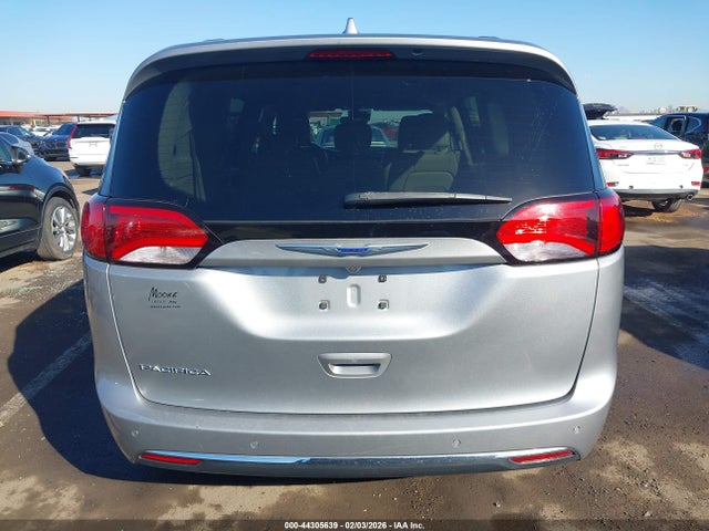 44305639 :رقم المزاد ، 2C4RC1BG6JR270596 vin ، 2018 Chrysler Pacifica Touring L مزاد بيع