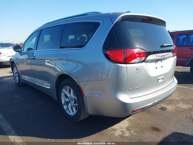44305639 :رقم المزاد ، 2C4RC1BG6JR270596 vin ، 2018 Chrysler Pacifica Touring L مزاد بيع
