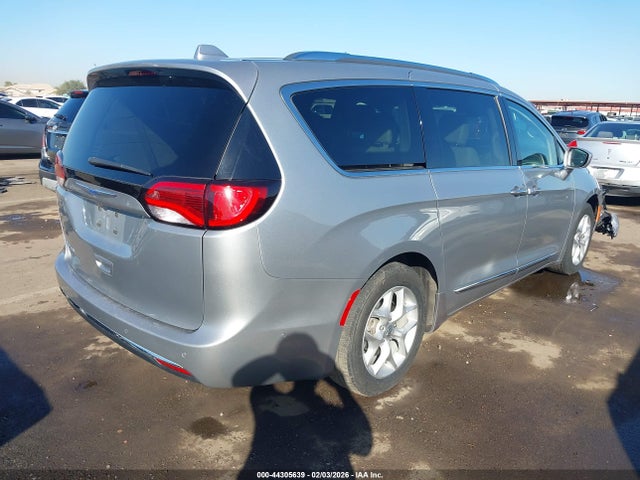 44305639 :رقم المزاد ، 2C4RC1BG6JR270596 vin ، 2018 Chrysler Pacifica Touring L مزاد بيع
