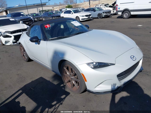 2017 MAZDA MX-5 MIATA JM1NDAC7XH0123728