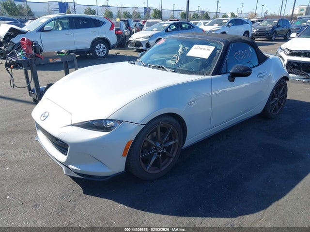 2017 MAZDA MX-5 MIATA JM1NDAC7XH0123728 Photo 1