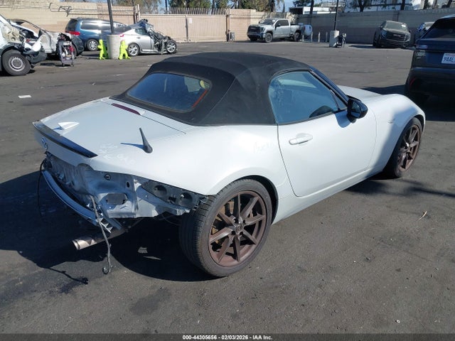 2017 MAZDA MX-5 MIATA JM1NDAC7XH0123728 Photo 3