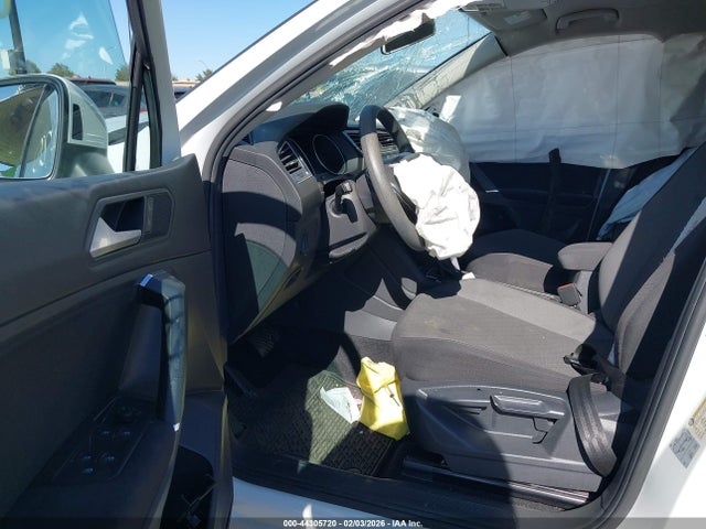 3VV1B7AX3LM104407 Volkswagen Tiguan 2.0t S
