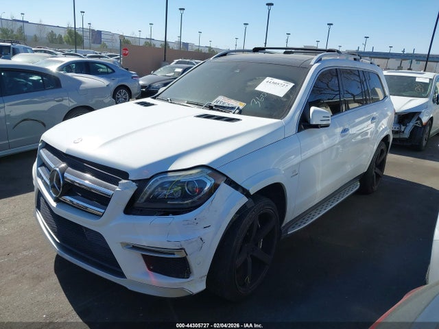 44305727 :رقم المزاد ، 4JGDF7EE3GA670753 vin ، 2016 Mercedes-benz Amg Gl 63 4matic مزاد بيع