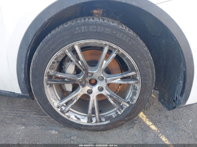 2020 TESLA MODEL Y 5YJYGDEEXLF037010 Photo 5