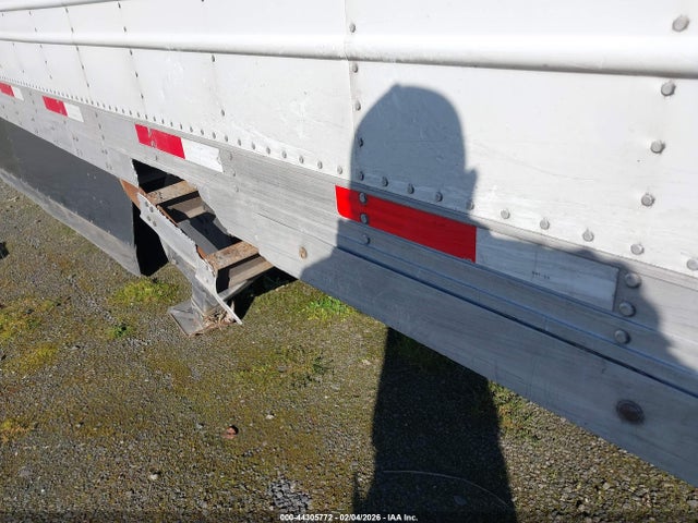 1UYVS2538GU188544 Utility Trailer Mfg Van