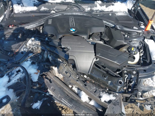2015 Bmw 328i Xdrive მანქანა იყიდება აუქციონზე, vin: WBA3B5G53FNS13068, აუქციონის ნომერი: 44305831