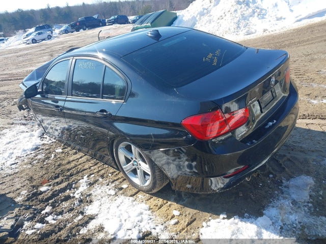 2015 Bmw 328i Xdrive მანქანა იყიდება აუქციონზე, vin: WBA3B5G53FNS13068, აუქციონის ნომერი: 44305831