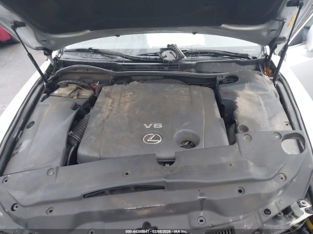 44305841 :رقم المزاد ، JTHBF5C21B5139172 vin ، 2011 Lexus Is 250 مزاد بيع