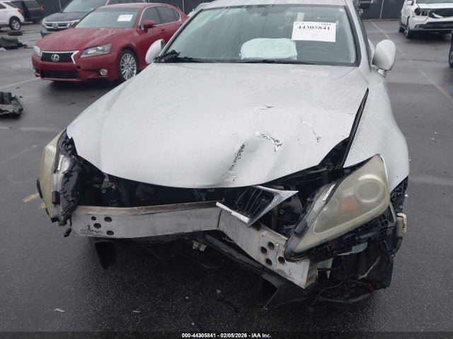 44305841 :رقم المزاد ، JTHBF5C21B5139172 vin ، 2011 Lexus Is 250 مزاد بيع