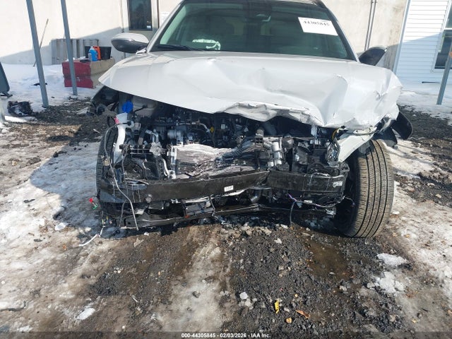 44305845 :رقم المزاد ، KM8HECA35RU129156 vin ، 2024 Hyundai Kona Limited مزاد بيع