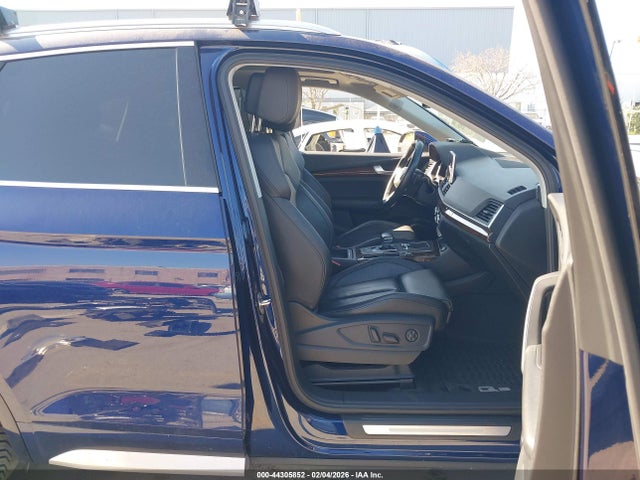 WA1BNAFY8J2120366 Audi Q5 2.0t Premium/2.0t Tech Premium
