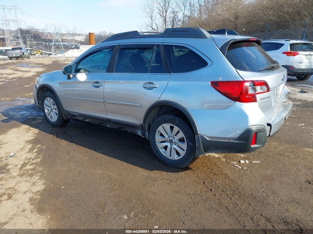 Subaru Outback 2.5i Premium 2018 4S4BSADC7J3346586 Image 3
