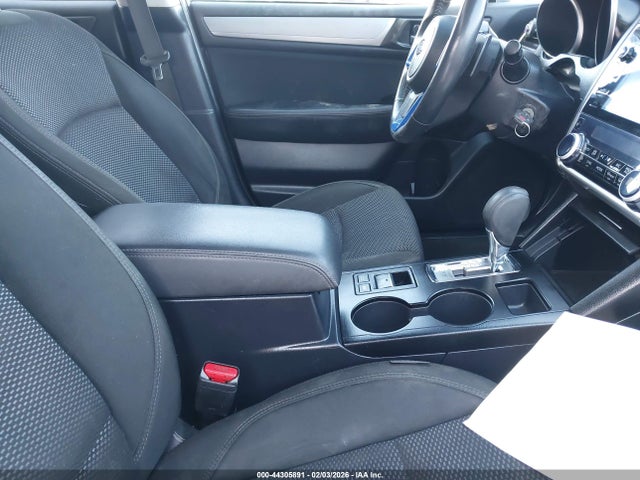 Subaru Outback 2.5i Premium 2018 4S4BSADC7J3346586 Image 5