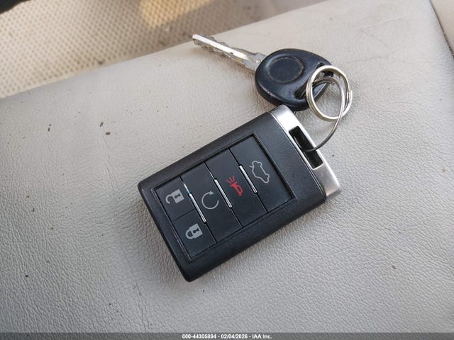 2011 CADILLAC DTS 1G6KD5E63BU127802 Photo 10