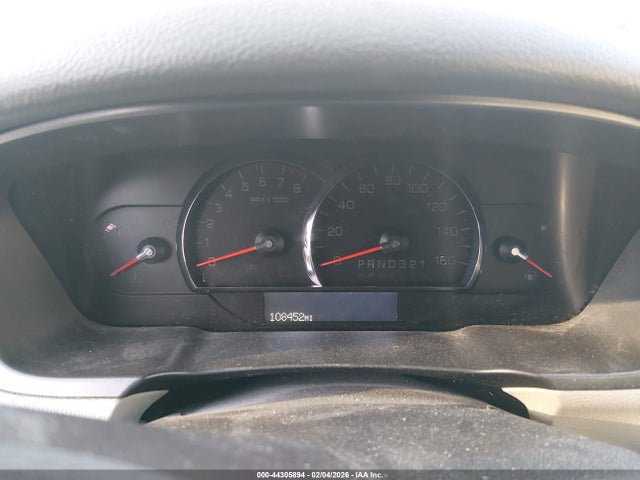 2011 CADILLAC DTS 1G6KD5E63BU127802 Photo 6