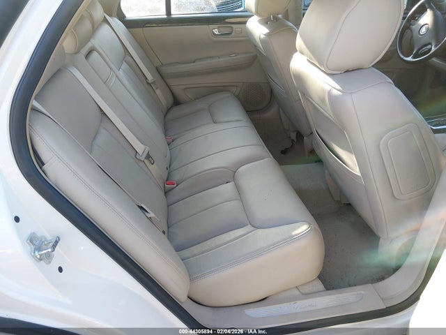 2011 CADILLAC DTS 1G6KD5E63BU127802 Photo 7