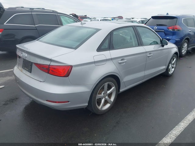 2016 AUDI A3 WAUA7GFF2G1015296 Photo 3