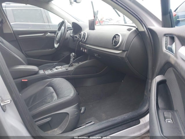 2016 AUDI A3 WAUA7GFF2G1015296 Photo 4