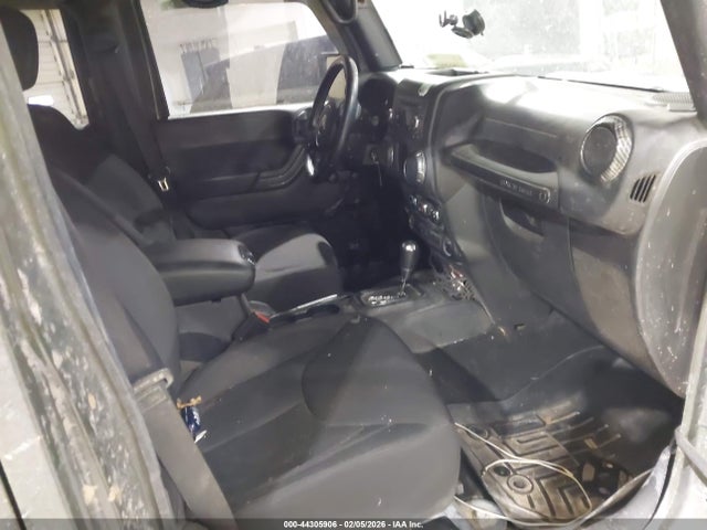Продаж на аукціоні авто 2015 Jeep Wrangler Unlimited Sport, vin: 1C4BJWDG5FL740747, номер лоту: 44305906