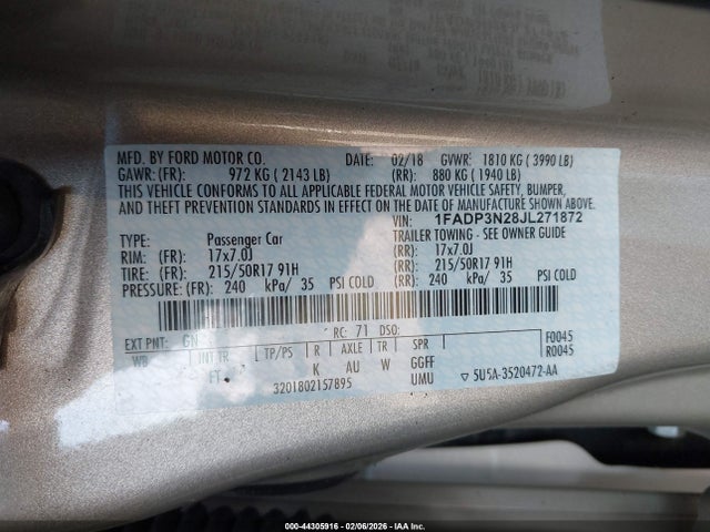 1FADP3N28JL271872 Ford Focus Titanium