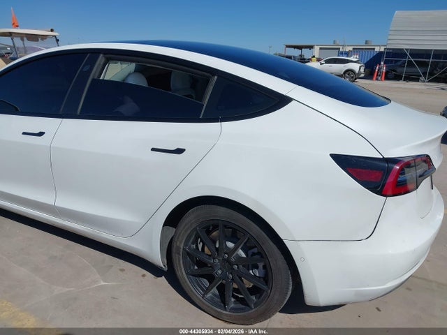 Продажа на аукционе авто 2022 Tesla Model 3 Long Range Dual Motor All-wheel Drive, vin: 5YJ3E1EB7NF230450, номер лота: 44305934