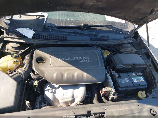2015 Chrysler 200 Limited მანქანა იყიდება აუქციონზე, vin: 1C3CCCAB5FN679995, აუქციონის ნომერი: 44305938